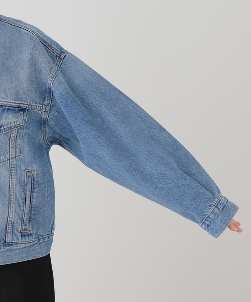 journal standard L'essage(ジャーナルスタンダードレサージュ)の「【LEVI'S/リーバイス】 WOMEN'S 90S TRUCKER:Gジャン(デニムジャケット・レディース・サックスブルー・SMALL)」の14枚目の写真