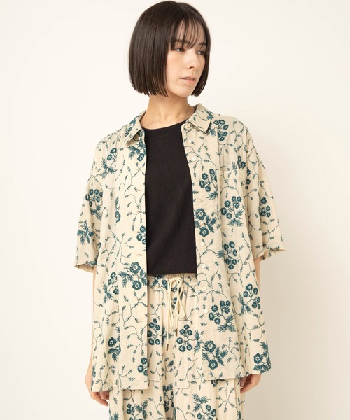 RNA-N(アールエヌエーエヌ)の「B2964 ボタニカル刺繍シャツ(シャツ/ブラウス・レディース・キナリ/ブラウン/グレイッシュベージュ・FREE)」の17枚目の写真