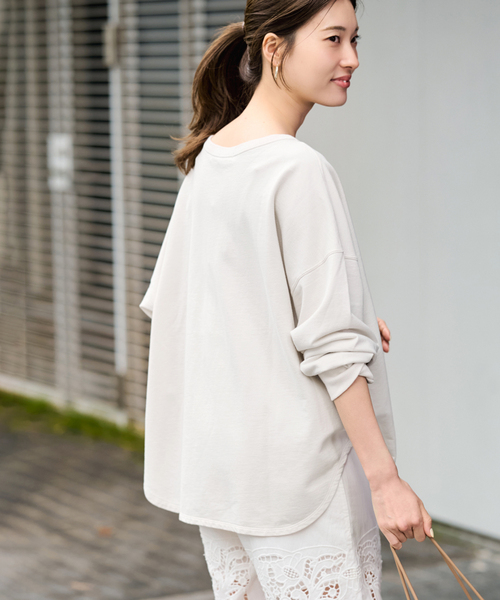 FRAMeWORK（フレームワーク）の「ウェットオゾン加工インレーL/Tee（Tシャツ/カットソー・レディース・ライトグレー/スミクロ・FREE）」の14枚目の写真