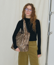 MAIS（マイス）の「LEOPARD OVERSIZED SHOULDER BAG（ショルダーバッグ）」