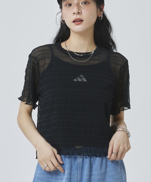 adidas(アディダス)の「【別注】アディダス adidas W SMOCKED SS TEE AP 限定コラボ(Tシャツ/カットソー・レディース・ブルー/オフホワイト/ブラック・S/M/L/XL)」の3枚目の写真