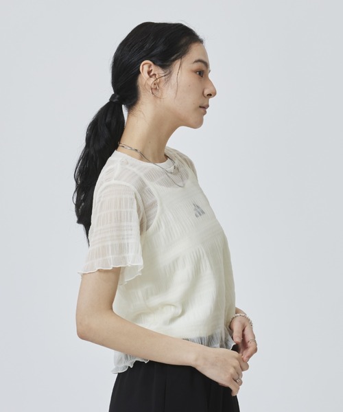 adidas(アディダス)の「【別注】アディダス adidas W SMOCKED SS TEE AP 限定コラボ(Tシャツ/カットソー・レディース・ブルー/オフホワイト/ブラック・S/M/L/XL)」の5枚目の写真
