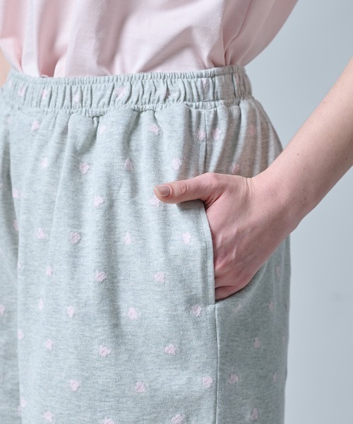 DOUBLE STANDARD CLOTHING（ダブルスタンダードクロージング）の「ハートカット ジャガードショートパンツ（その他パンツ・レディース・グレー/サックスブルー・38/36）」の9枚目の写真