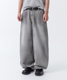ODD STUDIO（オッドスタジオ）の「ダーティウォッシュバルーンワイドデニムパンツ - ライトグレー（デニムパンツ）」