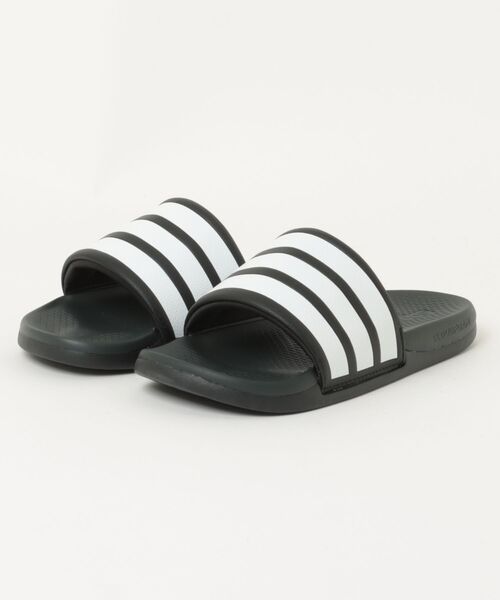 adidas(アディダス)の「adidas アディダス ADILETTE COMFORT 2.0 U【超軽量】メンズ シャワーサンダル(アディレッタコンフォート2.0U) HP6999 コアブラック/フットウェアホワイト(サンダル・メンズ・ブラック×ホワイト・25.5cm/26.5cm/27.5cm/28.5cm)」の1枚目の写真