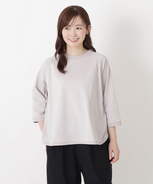 one'sterrace(ワンズテラス)の「クルーネック 7分袖ムジプルオーバー(Tシャツ/カットソー・レディース・グリーン系その他6/ブラック系8/ホワイト系9/ベージュ系その他7・02)」の4枚目の写真