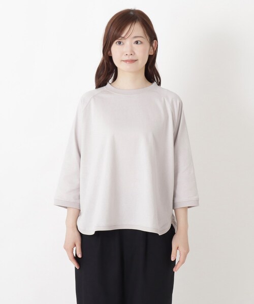 one'sterrace(ワンズテラス)の「クルーネック 7分袖ムジプルオーバー(Tシャツ/カットソー・レディース・グリーン系その他6/ブラック系8/ホワイト系9/ベージュ系その他7・02)」の5枚目の写真