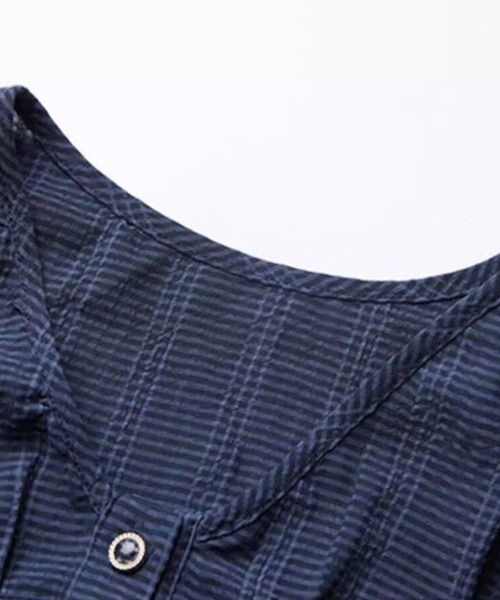 ONEP STAR(ワンピスター)の「Vネックギャザーブラウス(シャツ/ブラウス・レディース・ネイビー・MEDIUM/LARGE)」の10枚目の写真