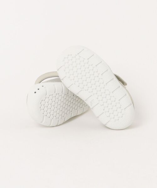 NEW BALANCE（ニューバランス）の「new balance ニューバランス I208 ベビーサンダル サマーシューズ 子供靴 水陸両用 ワンベルト I208215 ベージュ（サンダル・キッズ・ベージュ・12cm/13.0cm/14.0cm/15.0cm/16.0cm）」の3枚目の写真
