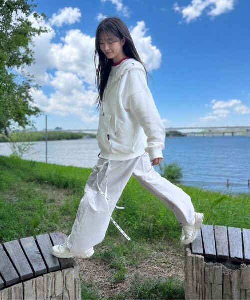 KRUXH（クルクス）の「サイドレースアップワイドパンツクラウドホワイト（スウェットパンツ・レディース・その他・4/1/2/3）」の10枚目の写真