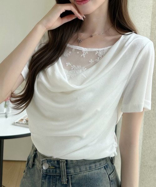 Ada.(エイダ)の「首元レース タイトフィット ドレープ カットソー(Tシャツ/カットソー・レディース・ホワイト/イエロー/ブルー/グレー・FREE)」の2枚目の写真