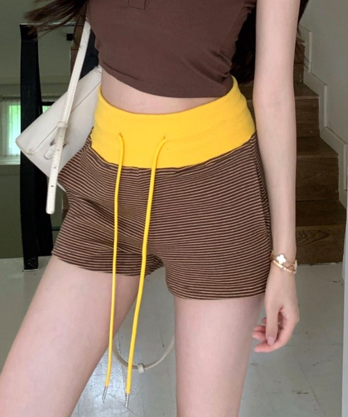Vipoa（ヴィポア）の「Color Block Border Short Pants（その他パンツ・レディース・ブラック/イエロー・MEDIUM/SMALL）」の8枚目の写真
