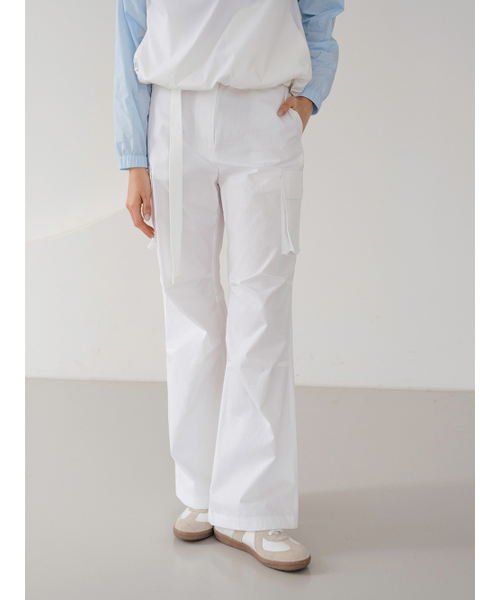 NITINA（ニティナ）の「オーバーサイズビッグポケットパンツWH（その他パンツ・レディース・ホワイト・SMALL/MEDIUM）」の6枚目の写真