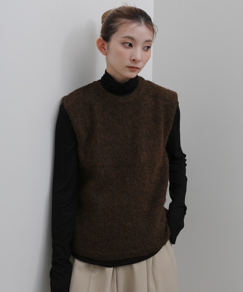 select MOCA(セレクトモカ)の「モヘア起毛ニットベスト(ベスト・レディース・グリーン/ブラウン/ブラック/オフホワイト/グレー・FREE)」の4枚目の写真