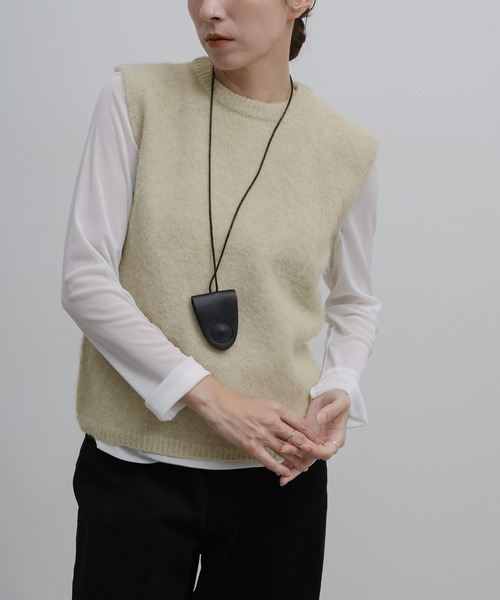 select MOCA(セレクトモカ)の「モヘア起毛ニットベスト(ベスト・レディース・グリーン/ブラウン/ブラック/オフホワイト/グレー・FREE)」の5枚目の写真