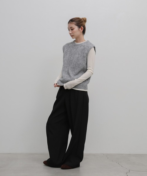 select MOCA(セレクトモカ)の「モヘア起毛ニットベスト(ベスト・レディース・グリーン/ブラウン/ブラック/オフホワイト/グレー・FREE)」の6枚目の写真