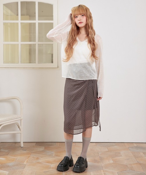 LiLIN(リリン)の「配色 チェック柄 シアー ラップ 膝丈 スカート(スカート・レディース・ブラウン/グレー・S/M)」の11枚目の写真