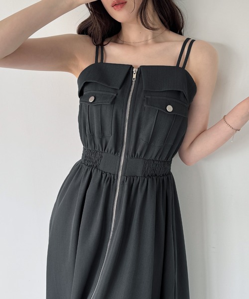 junoah（ジュノア）の「ミリタリーフレアキャミワンピース（ワンピース・レディース・ブラック/アイボリー/ブルーグレー・SMALL/MEDIUM/LARGE）」の3枚目の写真