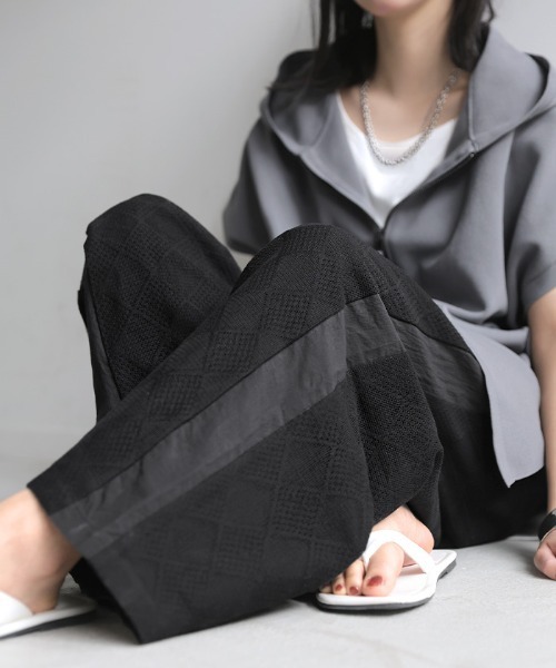 HUG.U(ハグユー)の「サイドライン異素材レースワイドパンツ(その他パンツ・レディース・ホワイト/ブラック・FREE)」の14枚目の写真