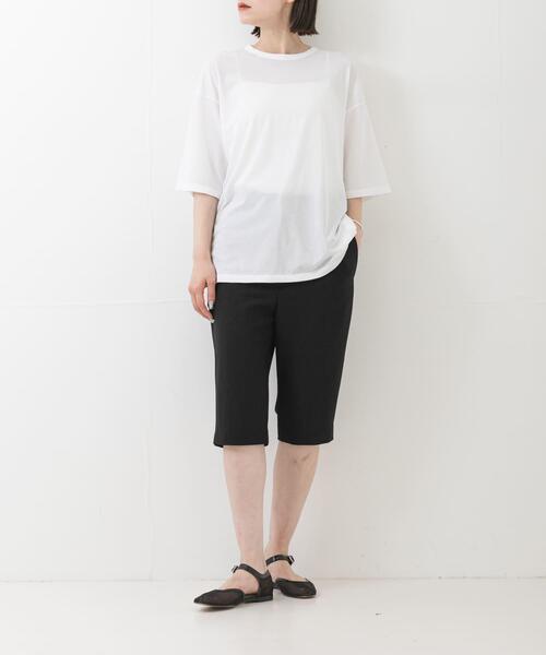 URBAN RESEARCH(アーバンリサーチ)の「new basic DISCOMFORT SLIT TOPS(Tシャツ/カットソー・レディース・ブラック/ホワイト・FREE)」の3枚目の写真