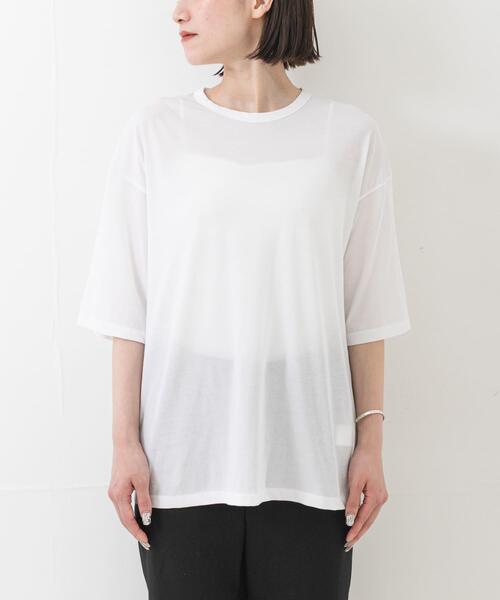 URBAN RESEARCH(アーバンリサーチ)の「new basic DISCOMFORT SLIT TOPS(Tシャツ/カットソー・レディース・ブラック/ホワイト・FREE)」の4枚目の写真
