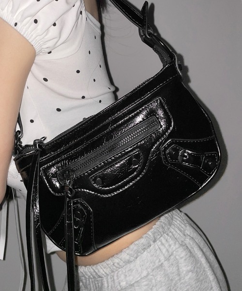 me+em select(ミームセレクト)の「【 ショルダーストラップ付き2WAY 】ヴィンテージライクグランジミニハンドバッグ/ vintage like grunge mini hand bag(ショルダーバッグ・レディース・ホワイト/ブラック/ピンク・FREE)」の3枚目の写真