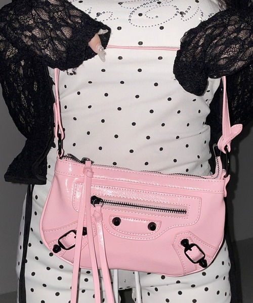 me+em select(ミームセレクト)の「【 ショルダーストラップ付き2WAY 】ヴィンテージライクグランジミニハンドバッグ/ vintage like grunge mini hand bag(ショルダーバッグ・レディース・ホワイト/ブラック/ピンク・FREE)」の11枚目の写真