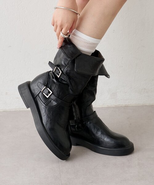 mystic(ミスティック)の「サイドベルトミドルブーツ(ブーツ・レディース・ブラック/ベージュ・SMALL/MEDIUM/LARGE)」の8枚目の写真