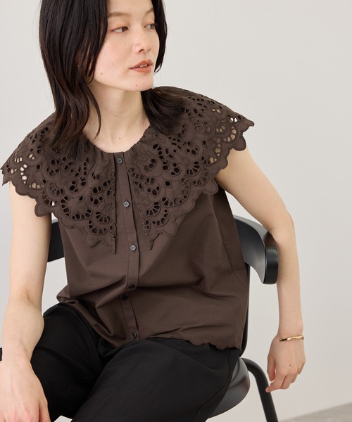 ROPE' PICNIC(ロペピクニック)の「刺繍フリルブラウス(シャツ/ブラウス・レディース・ホワイト/ブラック/ダークブラウン/サックスブルー・FREE)」の4枚目の写真