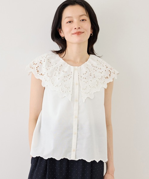 ROPE' PICNIC(ロペピクニック)の「刺繍フリルブラウス(シャツ/ブラウス・レディース・ホワイト/ブラック/ダークブラウン/サックスブルー・FREE)」の2枚目の写真