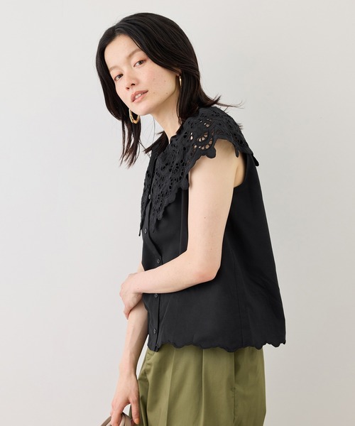 ROPE' PICNIC(ロペピクニック)の「刺繍フリルブラウス(シャツ/ブラウス・レディース・ホワイト/ブラック/ダークブラウン/サックスブルー・FREE)」の3枚目の写真