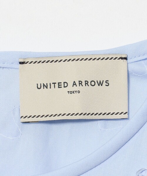 UNITED ARROWS(ユナイテッドアローズ)の「エンブロイダリー フリル フレンチスリーブ ブラウス(シャツ/ブラウス・レディース・ブラック/ライトブルー/ホワイト・FREE)」の14枚目の写真