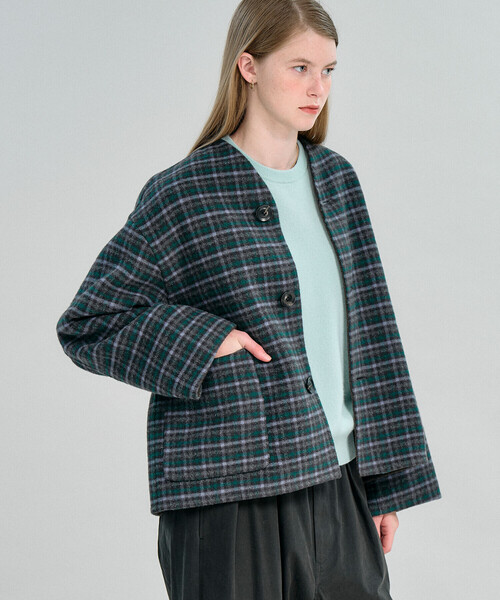 LE GLAZIK(ルグラジック)の「LE GLAZIK | ウールリバー ジャケット WOMEN(ノーカラージャケット・レディース・ブルー系その他5/ブルー系その他/ベージュ系その他・36)」の2枚目の写真