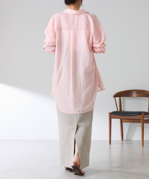 COLLAGE GALLARDAGALANTE(コラージュガリャルダガランテ)の「【芋生悠×Q.anosコラボ】メッセージシアーシャツ(シャツ/ブラウス・レディース・ホワイト/グレー/ピンク・FREE)」の10枚目の写真