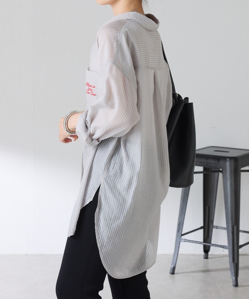 COLLAGE GALLARDAGALANTE(コラージュガリャルダガランテ)の「【芋生悠×Q.anosコラボ】メッセージシアーシャツ(シャツ/ブラウス・レディース・ホワイト/グレー/ピンク・FREE)」の14枚目の写真