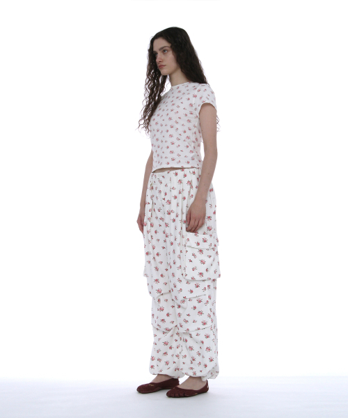 PARTIMENTO WOMEN（パルティメントウィメン）の「フローラルプリントショートスリーブTシャツ_ホワイト（Tシャツ/カットソー・レディース・その他・SMALL/MEDIUM）」の3枚目の写真
