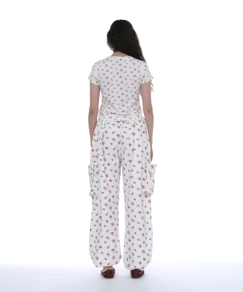 PARTIMENTO WOMEN（パルティメントウィメン）の「フローラルプリントショートスリーブTシャツ_ホワイト（Tシャツ/カットソー・レディース・その他・SMALL/MEDIUM）」の4枚目の写真