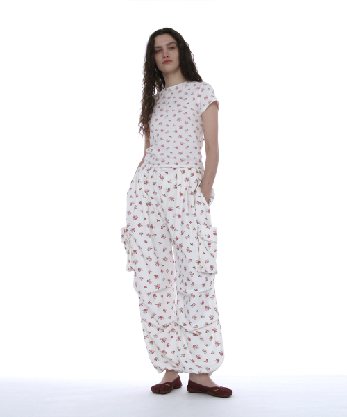 PARTIMENTO WOMEN（パルティメントウィメン）の「フローラルプリントショートスリーブTシャツ_ホワイト（Tシャツ/カットソー・レディース・その他・SMALL/MEDIUM）」の6枚目の写真