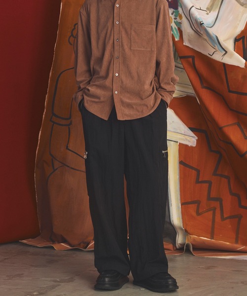 MAISON SPECIAL(メゾンスペシャル)の「《UNISEX》Fibrillated Nylon Prime-Wide Belted Garden Pants/フィブリルナイロンプライムワイドベルテッドガーデンパンツ【MAISON SPECIAL/メゾンスペシャル】(その他パンツ・メンズ・ブラック/グレイッシュベージュ/ターコイズブルー・2/1/0)」の17枚目の写真