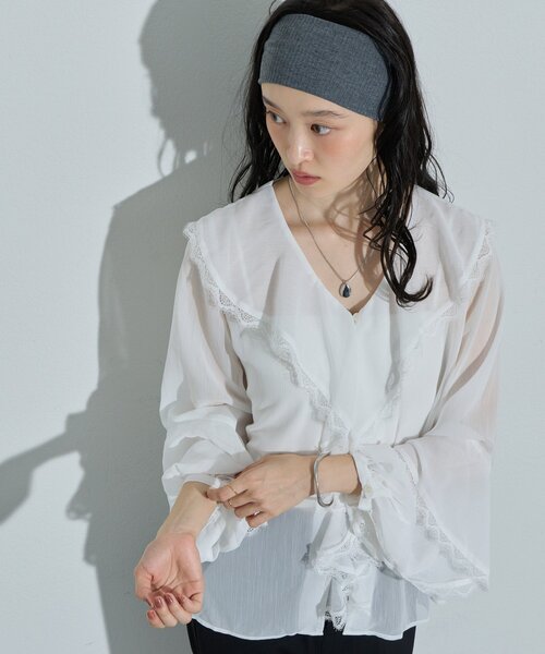 DISCOAT（ディスコート）の「【Noka】バーティカルフリルブラウス《WEB限定》（シャツ/ブラウス・レディース・ブラック/オフホワイト/サックスブルー・FREE）」の16枚目の写真