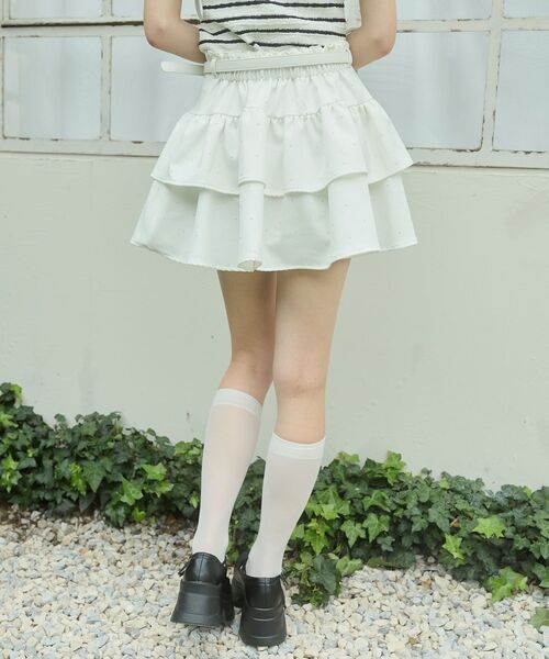 MAJESTIC LEGON(マジェスティックレゴン)の「ベルト付きキラキラフリルスカパン(スカート・レディース・ブラック/アイボリー/グレー・MEDIUM)」の9枚目の写真