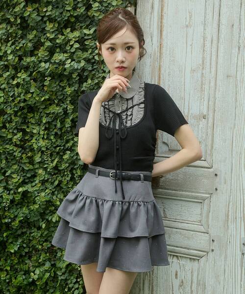 MAJESTIC LEGON(マジェスティックレゴン)の「ベルト付きキラキラフリルスカパン(スカート・レディース・ブラック/アイボリー/グレー・MEDIUM)」の13枚目の写真