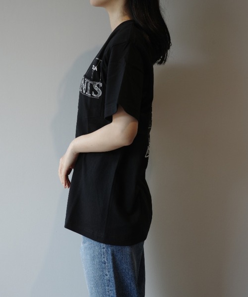 TOGA(トーガ)の「TOGA×NTS Back print T-shirt TOGA×NTS(Tシャツ/カットソー・レディース・ブラック/ホワイト・MEDIUM/SMALL)」の6枚目の写真