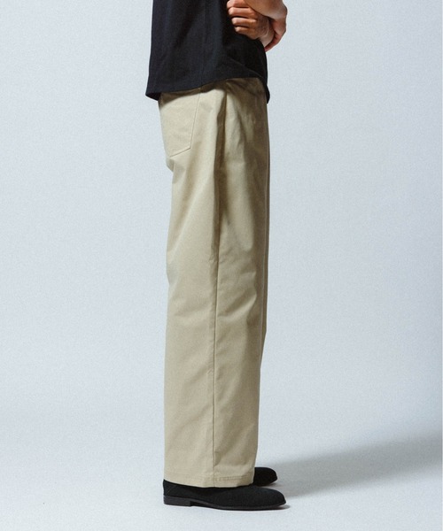 THE BOLDMAN(ザ ボールドマン)の「Buggy Chino Slacks / バギーチノスラックス(チノパンツ・メンズ・ベージュ/ブラック・MEDIUM/LARGE)」の3枚目の写真
