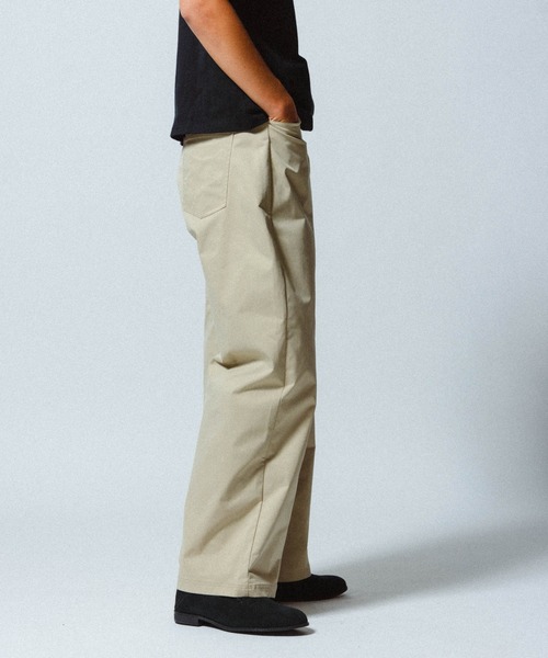THE BOLDMAN(ザ ボールドマン)の「Buggy Chino Slacks / バギーチノスラックス(チノパンツ・メンズ・ベージュ/ブラック・MEDIUM/LARGE)」の4枚目の写真