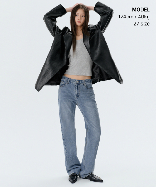 MUSINSA STANDARD WOMAN（ムシンサスタンダードウーマン）の「ウィメンズエッセンシャルストレートデニムパンツ[ライトインディゴ]（デニムパンツ・レディース・その他・24/25/26/27/28/29/30）」の2枚目の写真