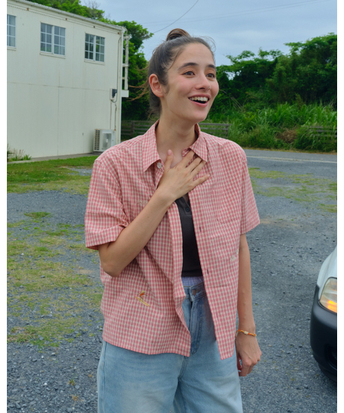 HELLO SUNRISE(ハローサンライズ)の「Surf Girl Check S/S Shirt_Pink(シャツ/ブラウス・レディース・PINK・SMALL/MEDIUM/LARGE)」の4枚目の写真