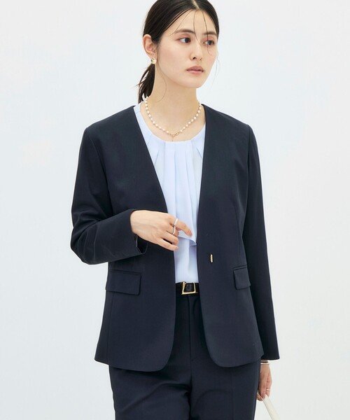 NOLLEY’S(ノーリーズ)の「《セットアップ対応》ハイスペックTRノーカラージャケット(ノーカラージャケット・レディース・ネイビー/グレイッシュベージュ・38/36)」の16枚目の写真