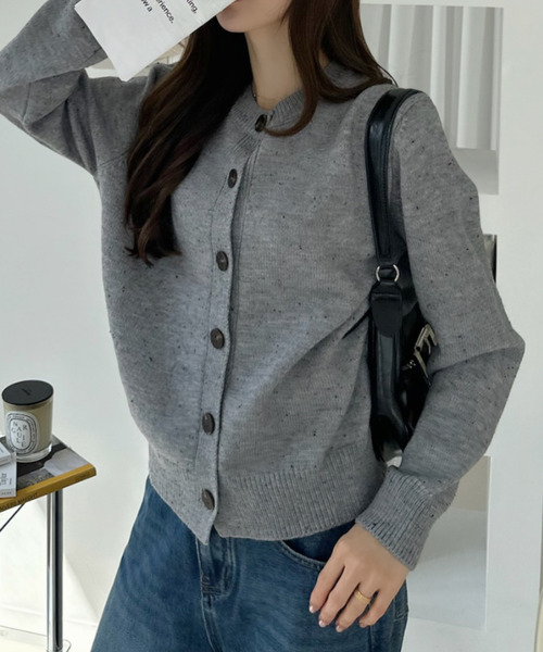 Ada.(エイダ)の「ベーシック メランジ クルーネック ニットカーディガン(カーディガン/ボレロ・レディース・レッド/グレー/アイボリー・FREE)」の11枚目の写真