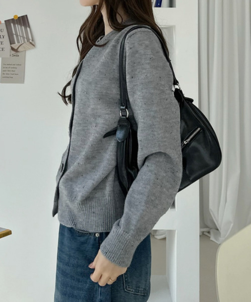 Ada.(エイダ)の「ベーシック メランジ クルーネック ニットカーディガン(カーディガン/ボレロ・レディース・レッド/グレー/アイボリー・FREE)」の18枚目の写真